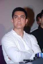 Aamir Khan at Satyamev Jayate press meet in Mumbai on 13th April 2012 (143).JPG