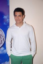 Aamir Khan at Satyamev Jayate press meet in Mumbai on 13th April 2012 (66).JPG