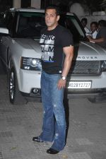 Salman Khan at Bitto Boss spl screening at Ketnav, Mumbai on 13th April 2012 (31).jpg
