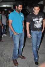 Salman Khan at Bitto Boss spl screening at Ketnav, Mumbai on 13th April 2012 (41).jpg