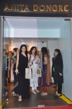 Sangeeta Bijlani at the launch of Anita Dongre_s store in High Street Phoenix on 12th April 2012 (108).JPG