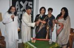 Shabana Azmi, Yash Birla at the launch of Uttara & Adwait furniture art exhibition in Mumbai on 12th April 2012 (59).JPG