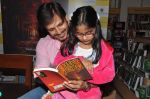 Vivek Oberoi unveils Tanisha_s The Journey To Freedom book in Crossword, Mumbai on 13th April 2012 (2).JPG