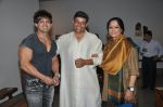 Yash Birla at the launch of Uttara & Adwait furniture art exhibition in Mumbai on 12th April 2012 (21).JPG