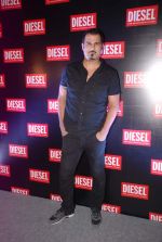 at Diesel party in Juhu, Mumbai on 12th April 2012 (23).JPG