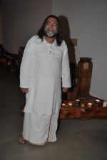 at the launch of Uttara & Adwait furniture art exhibition in Mumbai on 12th April 2012 (22).JPG