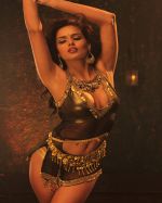 Nathalia Kaur to scorch up the summer heat with erotic item number in RGV_s Department (1).jpg
