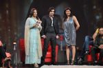 Sushmita Sen, Raveena Tandon, Zayed Khan at Raveena_s chat show for NDTV on 17th April 2012 (117).JPG