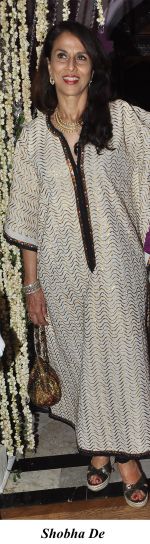Shobha De at the Engagement ceremony of Arjun Hitkari with Gayatri on 19th April 2012.jpg