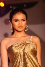 Model walk the ramp at SNDT Chrysalis fashion show in Mumbai on 20th April 2012 (54).JPG