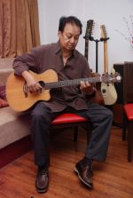 Bhupinder Singh at rehersal for the upcming music album Aksar on 22nd April 2012 (10).JPG
