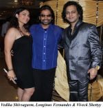 Vedika Shivsagar, Longinus Fernandes & Viveck Shettyy at a musical tribute to Sachin Tendulkar by Hemant Tantia in Mumbai on 24th April 2012 Vedika Shivsagar, Longinus Fernandes & Viveck Shettyy at a musical tribute to Sachin Tendulkar by Hemant Tantia in Mumbai on 24th April 2012.jpg