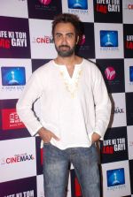 Ranvir Shorey at Life Ki Toh Lag Gayi premiere in Cinemax on 25th April 2012 (30).JPG