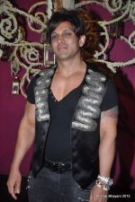 YAsh Birla at Mozez Singh collection launch in Good Earth on 28th April 2012 (100).JPG
