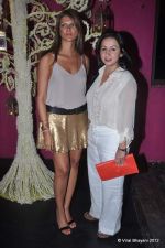 nandita with penny patel at Mozez Singh collection launch in Good Earth on 28th April 2012.JPG