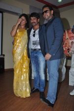 Gulshan Grover at Bachchan_s make up artist Deepak Sawant unveils Smt Netaji film in Andheri, Mumbai on 2nd May 2012 (48).JPG