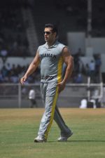 Salman Khan at Junnon match organised by Roataract Club of HR College on 1st May 2012 (107).JPG