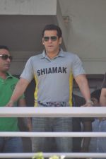 Salman Khan at Junnon match organised by Roataract Club of HR College on 1st May 2012 (127).JPG