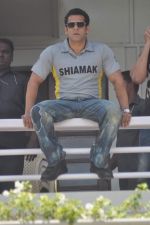 Salman Khan at Junnon match organised by Roataract Club of HR College on 1st May 2012 (93).JPG