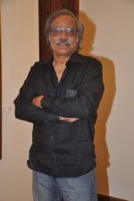 at art event hosted by Nandita Mahtani and Penny Patel in India Fine Art on 2nd May 2012 (44).JPG