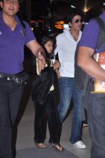 Shahrukh Khan snapped with daughter Suhana on 8th May 2012 (5).JPG
