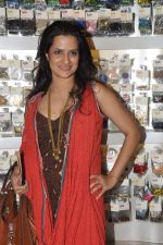 Sona Mohapatra at The Hab store launch in Mumbai on 9th May 2012 (7).JPG