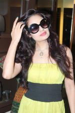 Yuvika Chaudhary at D_damas store in Malad on 11th May 2012 (49).JPG