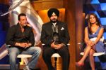 Sanjay Dutt, Navjot Singh Sidhu, Isa Guha on the sets of Extra Innings in R K Studios on 12th May 2012 (28).JPG