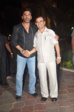 Sunil Shetty at lyrics writer Shabbir Ahmed wedding reception in Mumbai on 13th May 2012 (28).JPG