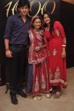 Pratyusha Banerjee, Shashank Vyas, Anjum Farooki at Balika Vadhu 1000 episode bash in Mumbai on 14th May 2012 (34).JPG