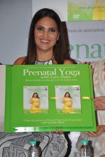 Lara Dutta unveils her Prenatal Yoga DVD in Mumbai on 15th May 2012 (21).JPG