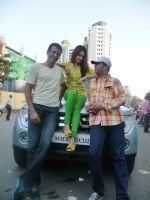 KK Menon, Uvika Chaudhary and director Ashuu Trikha at the shoot of Paparattzy Productions_ ENEMMY in Oshiwara, Andheri (W) (2).jpg