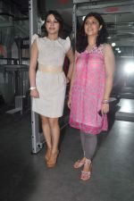 Devshi Khanduri at Physemo Fitness Studios in Kotia Nirman, Behind Fun Republic, Andheri on 18th May 2012 (63).JPG