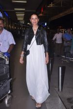 Mehr Rampal leave for Cannes on 24th May 2012 (28).JPG