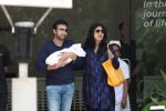 Shilpa Shetty discharged with her baby on 25th May 2012 (13).JPG
