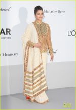 Aishwarya Rai Bachchan at the Media Call Day at Cannes Film Festival on 24th May 2012 (15).jpg