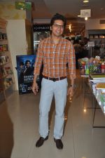 Shaan at the launch of Sucheta Bhattacharjee_s Love Bandish Bliss album in Crossword, Mumbai on 25th May 2012 (26).JPG