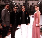 shishupal singh,sharad patel,vivek oberoi & shalika at day one of Rajasthan Fashion week at Marriott in Jaipur on 24th May 2012.jpg