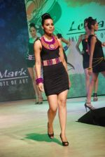 Model walk the ramp for Le Mark Institute fashion show in Mumbai on 27th May 2012 (129).JPG