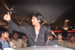 Shahrukh Khan snapepd at the airport, Mumbai on 29th May 2012 (38).JPG