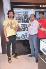 Ranvijay Singh promoted Casio watches in Oberoi Mall, Mumbai on 3rd June 2012 (16).JPG