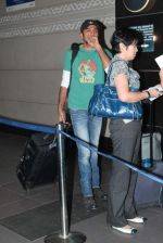 Abhay Deol leave for IIFA to Singapore in International airport on 6th June 2012 (52).JPG