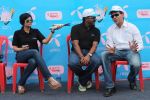 Mandira Bedi and Pravin Amre at Box Cricket Finale, Box Ka Boss in Lalit Kal Bhavan on 7th June 2012 (28).JPG