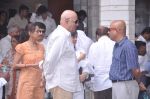 Prem Chopra at Suresh Hirani_s prayer meet in Mumbai on 7th June 2012 (11).JPG