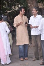Rajkumar Hirani at Suresh Hirani_s prayer meet in Mumbai on 7th June 2012 (73).JPG