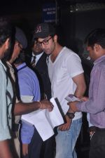 Ranbir Kapoor leave for IIFA 2012 in International Airport on 7th June 2012 (29).JPG