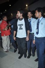 Shahid Kapoor return from Singapore after attending IIFA Awards in Mumbai on 12th June 2012 (39).JPG