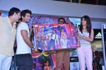 Priyanka Chopra, Shahid Kapoor, Kunal Kohli at Opium eye wear promotions in Oberoi Mall, Goregaon on 13th June 2012 (9).JPG