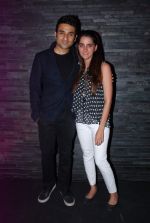 Vir Das and Shruti Seth introduce stand up comedy in the suburbs at Apicus in Andheri, Mumbai on 14th June 2012 (24).JPG