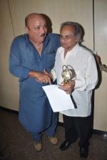 Aroon Bakshi, Anandji at Indian Martial Arts event in Bhaidas Hall on 15th June 2012 (25).JPG